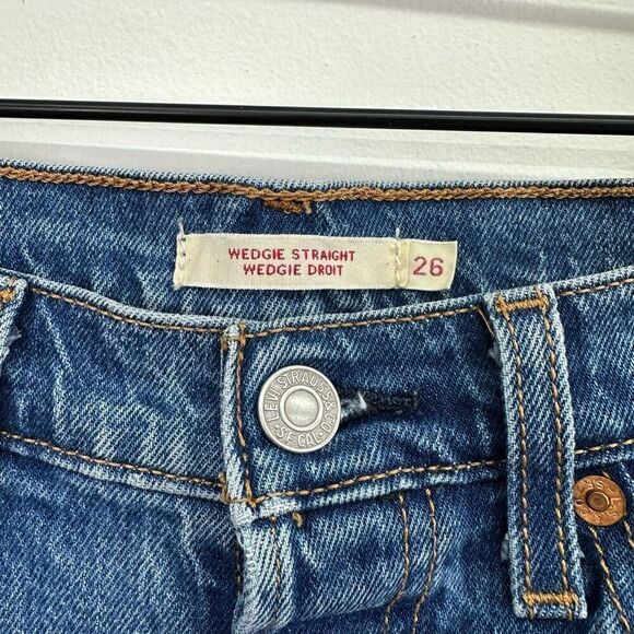 Levi’s Premium Women’s Wedgie Straight (Love Triangle) Wedgie Droit - Picture 7 of 14